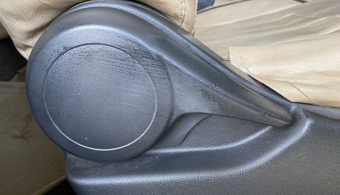 2019 Honda Amaze 1.2L I-VTEC E, Petrol, Manual, 31,337 km, Driver Side Adjustment Panel