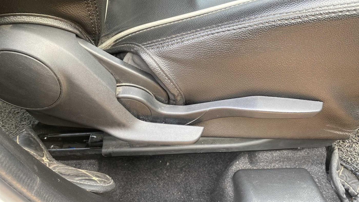 2020 Maruti Swift ZXI AMT, Petrol, Automatic, 30,558 km, Driver Side Adjustment Panel