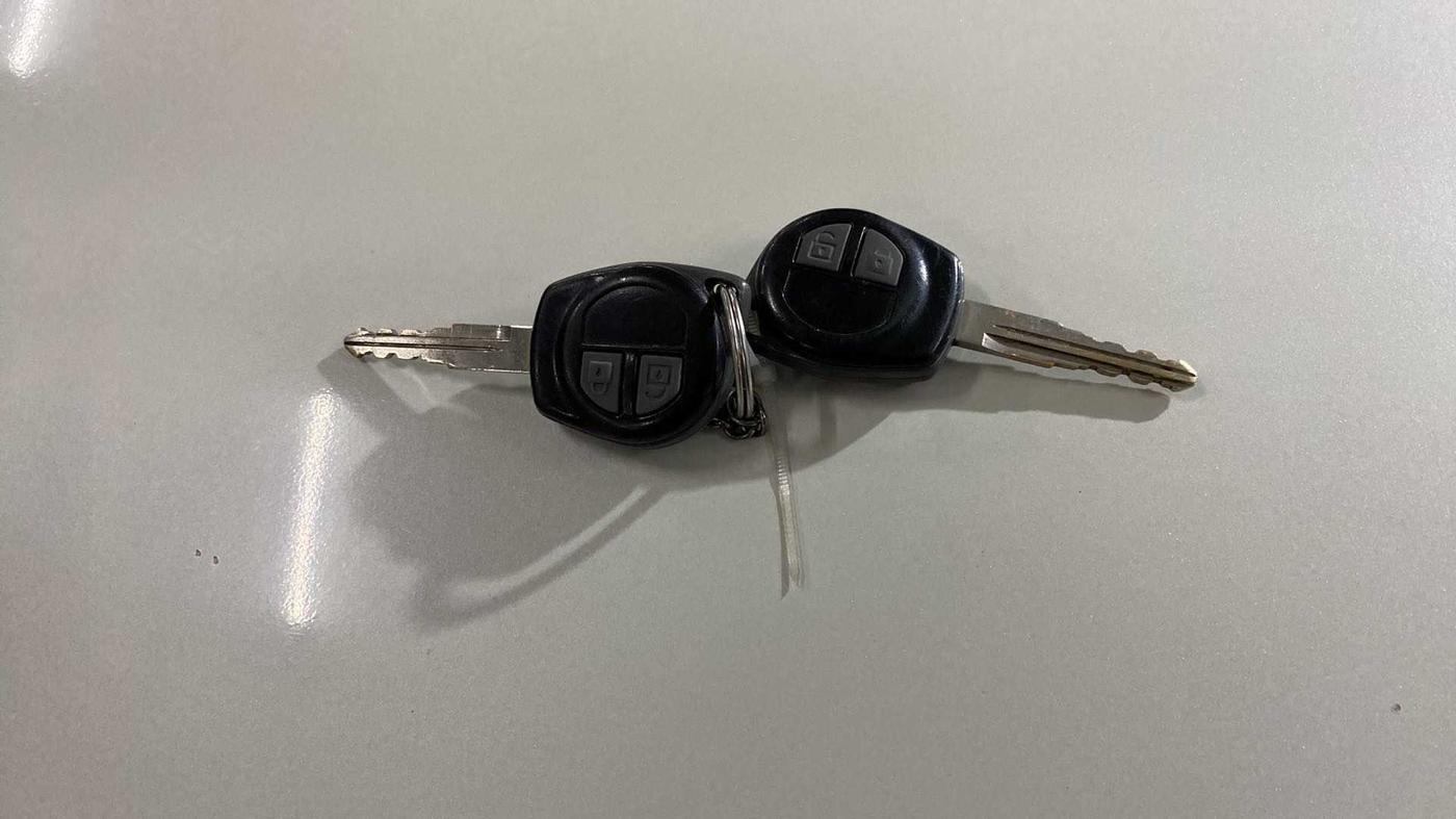 2013 Maruti Swift VDI, Diesel, Manual, 1,11,128 km, Key Close Up
