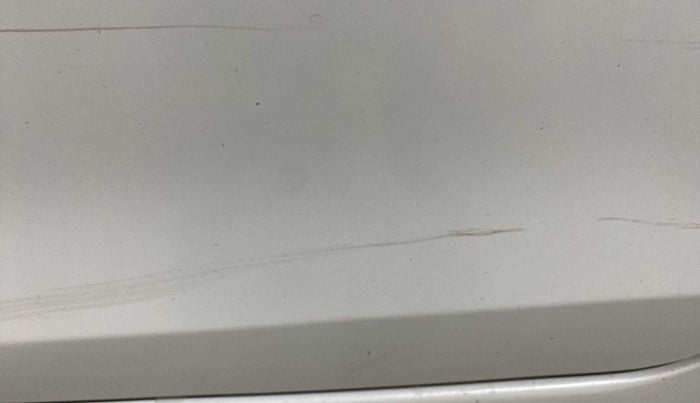 2013 Maruti Swift VDI, Diesel, Manual, 1,11,128 km, Rear left door - Minor scratches