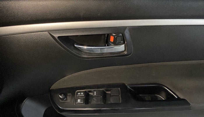 2013 Maruti Swift VDI, Diesel, Manual, 1,11,128 km, Driver Side Door Panels Control