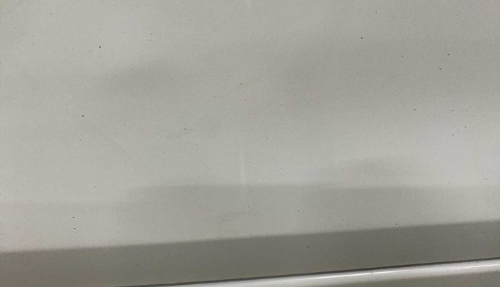2013 Maruti Swift VDI, Diesel, Manual, 1,11,128 km, Driver-side door - Minor scratches