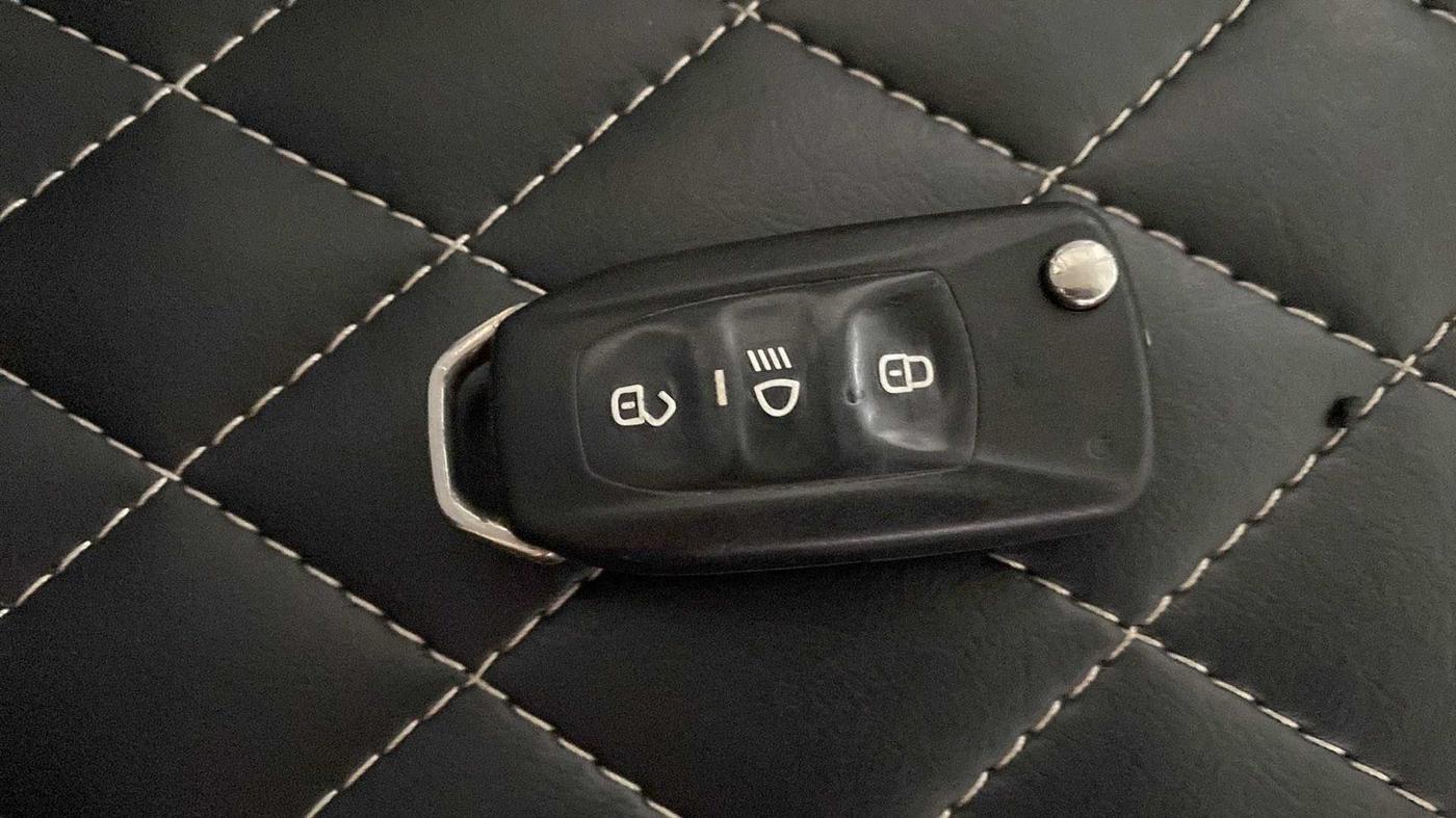2018 Tata Tiago XZA PETROL, Petrol, Automatic, 56,548 km, Key Close Up
