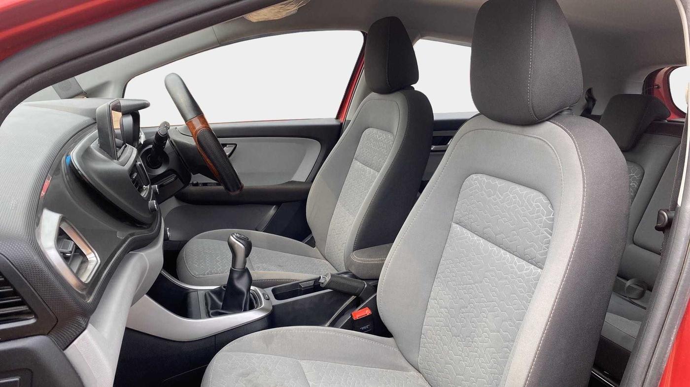 2020 Tata ALTROZ XZ PETROL, Petrol, Manual, 16,750 km, Right Side Front Door Cabin