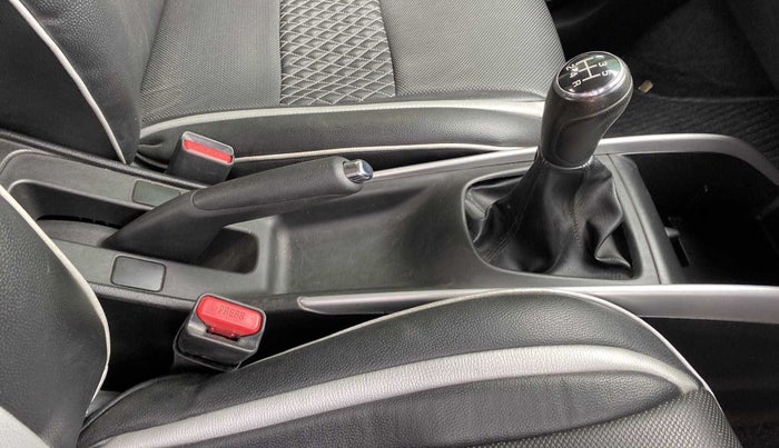 2016 Maruti Baleno DELTA PETROL 1.2, Petrol, Manual, 42,379 km, Gear Lever