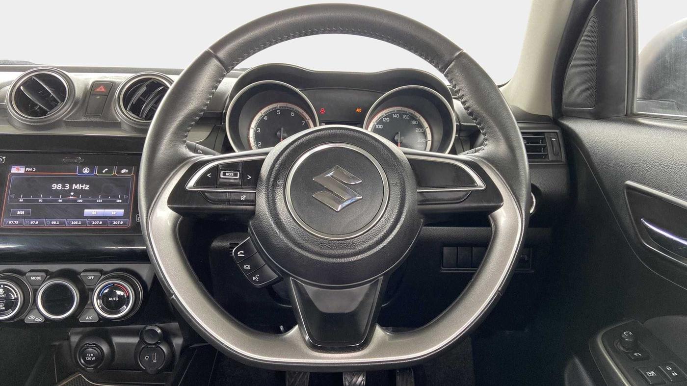 2019 Maruti Swift ZXI PLUS, Petrol, Manual, 35,850 km, Steering Wheel Close Up