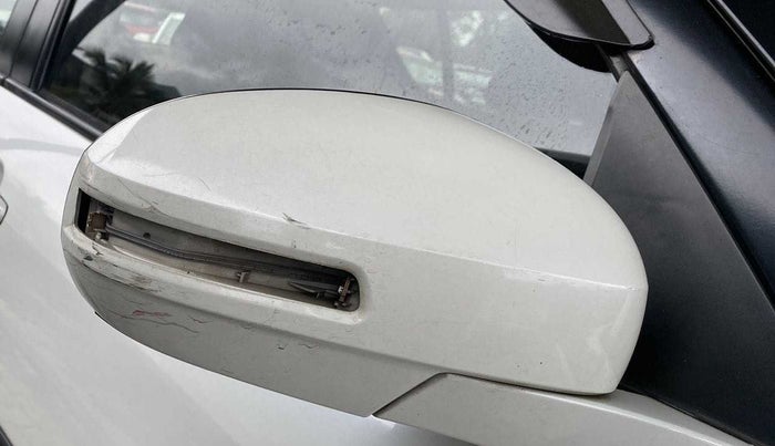 2011 Maruti Swift VXI, Petrol, Manual, 98,082 km, Right rear-view mirror - Indicator light not working