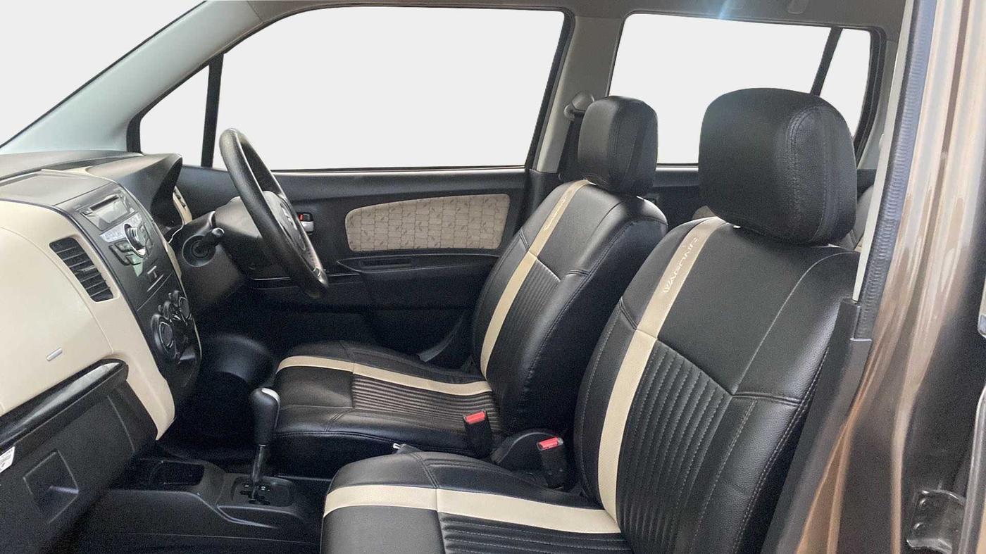 2017 Maruti Wagon R 1.0 VXI (O) AMT, Petrol, Automatic, 24,624 km, Right Side Front Door Cabin