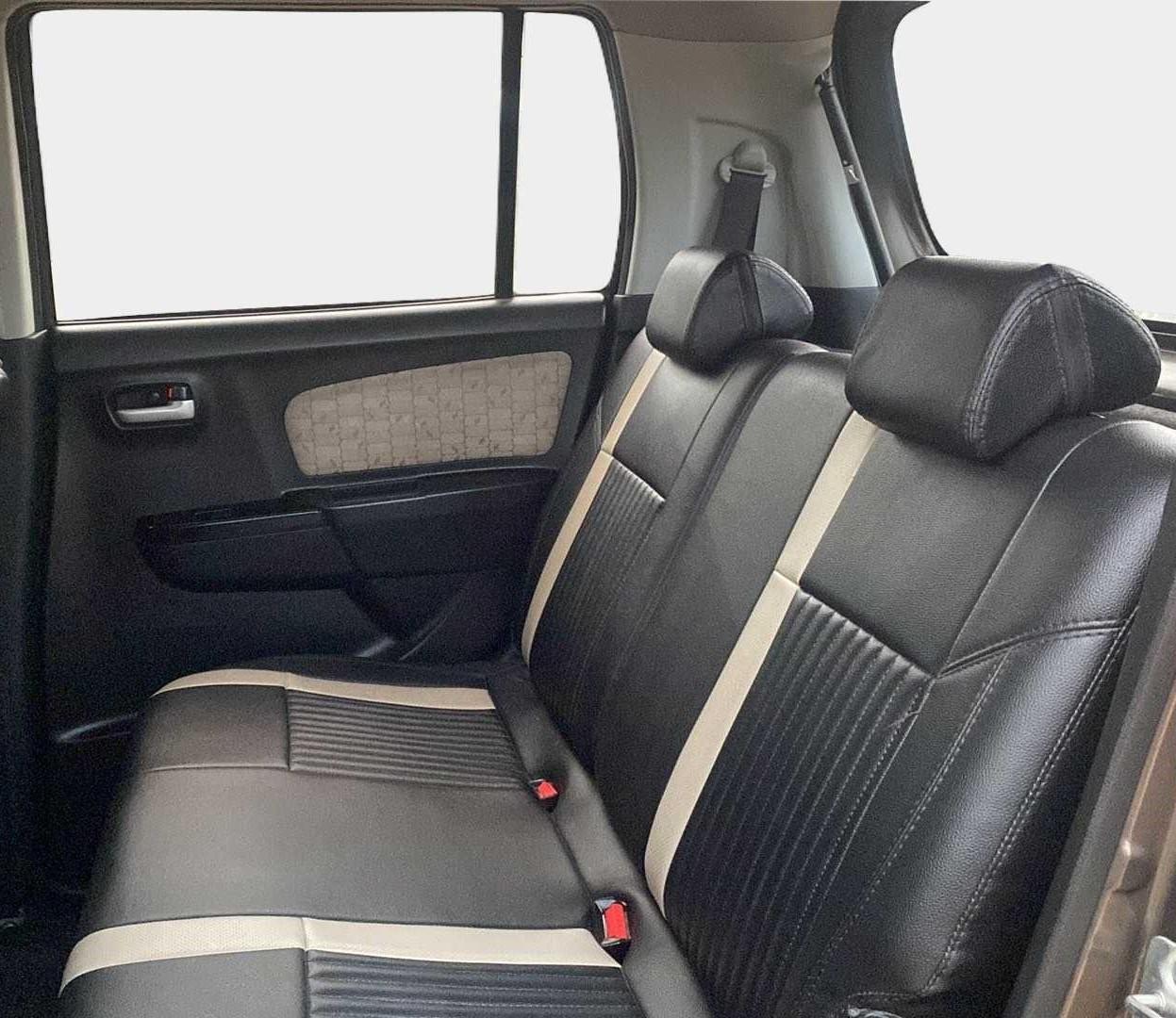 2017 Maruti Wagon R 1.0 VXI (O) AMT, Petrol, Automatic, 24,624 km, Right Side Rear Door Cabin