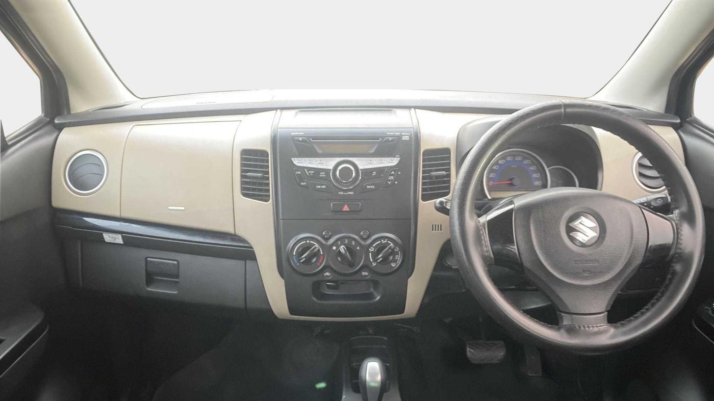 2017 Maruti Wagon R 1.0 VXI (O) AMT, Petrol, Automatic, 24,624 km, Dashboard