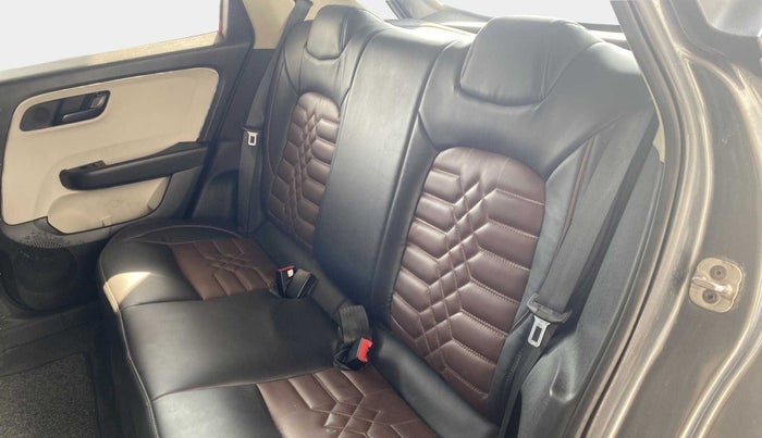 2022 Tata ALTROZ XT PETROL, Petrol, Manual, 37,534 km, Right Side Rear Door Cabin