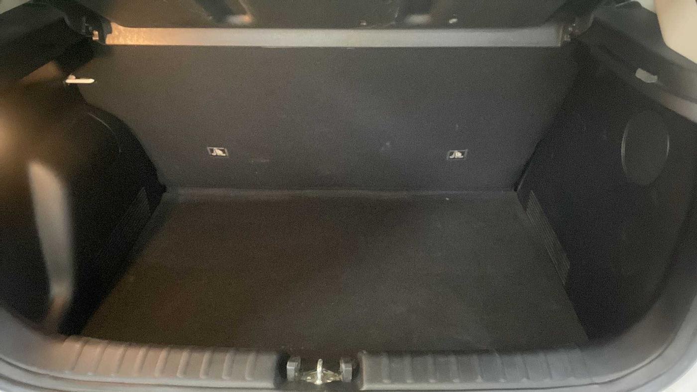 2021 KIA SONET GTX PLUS 1.5 AT, Diesel, Automatic, 24,773 km, Boot Inside