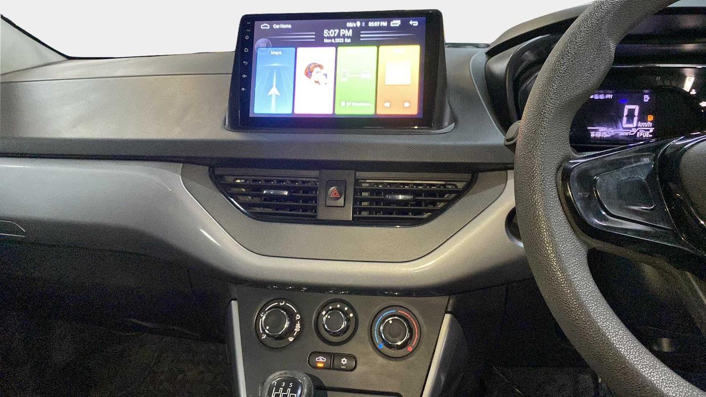 2020 Tata NEXON XE PETROL, Petrol, Manual, 61,254 km, Infotainment System
