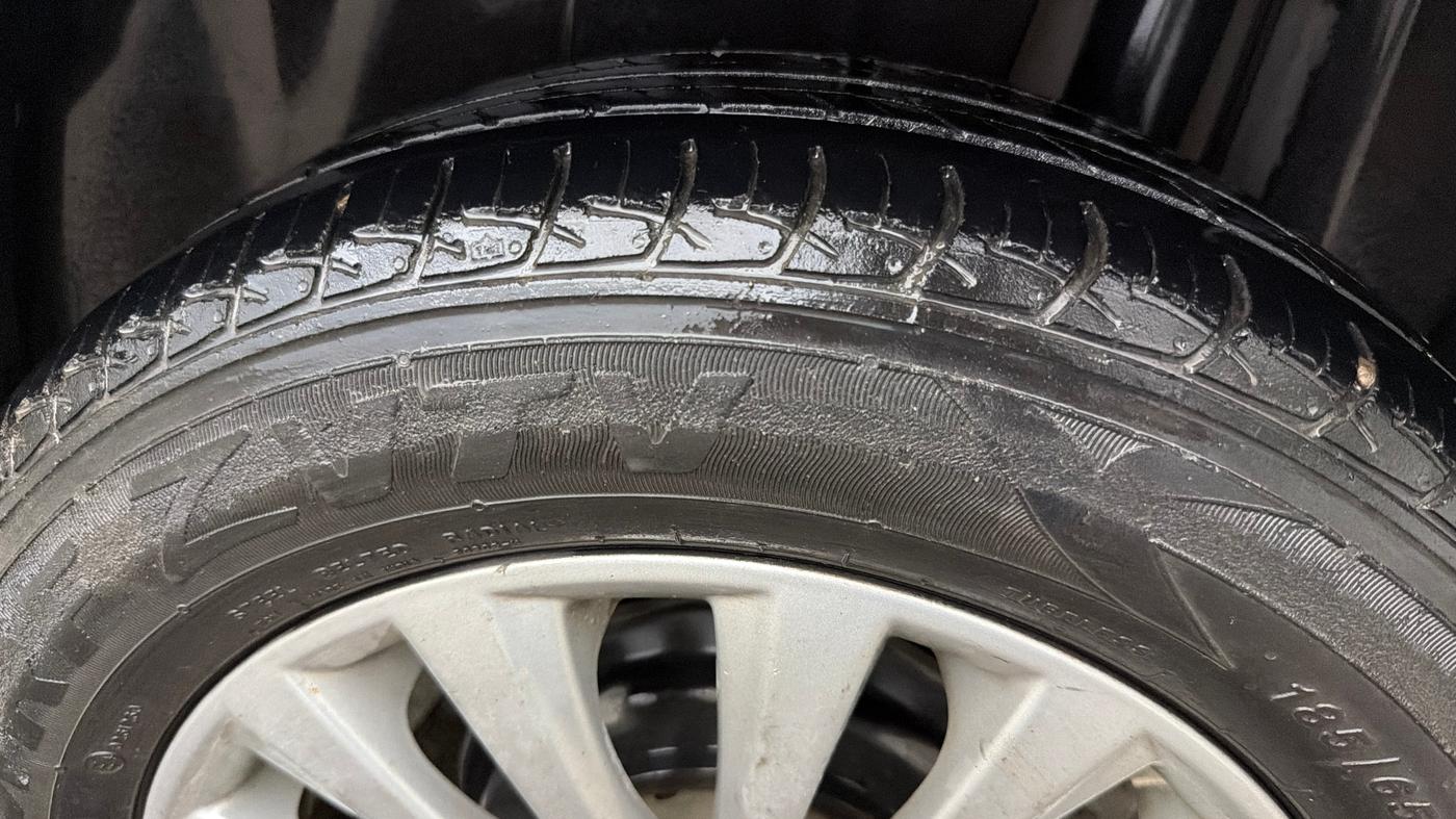 2019 Maruti Ciaz DELTA 1.5 SHVS MT PETROL, Petrol, Manual, 98,678 km, Left Rear Tyre Tread