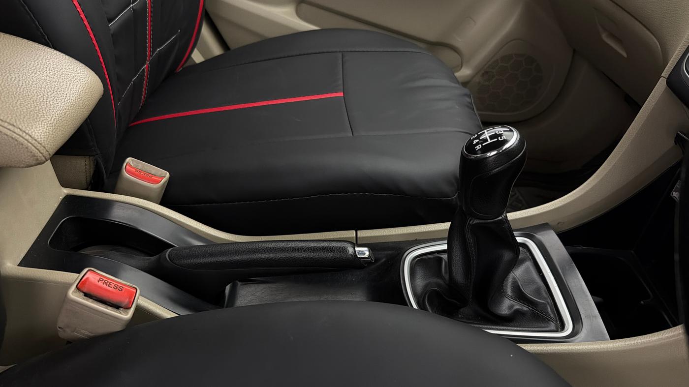 2019 Maruti Ciaz DELTA 1.5 SHVS MT PETROL, Petrol, Manual, 98,678 km, Gear Lever