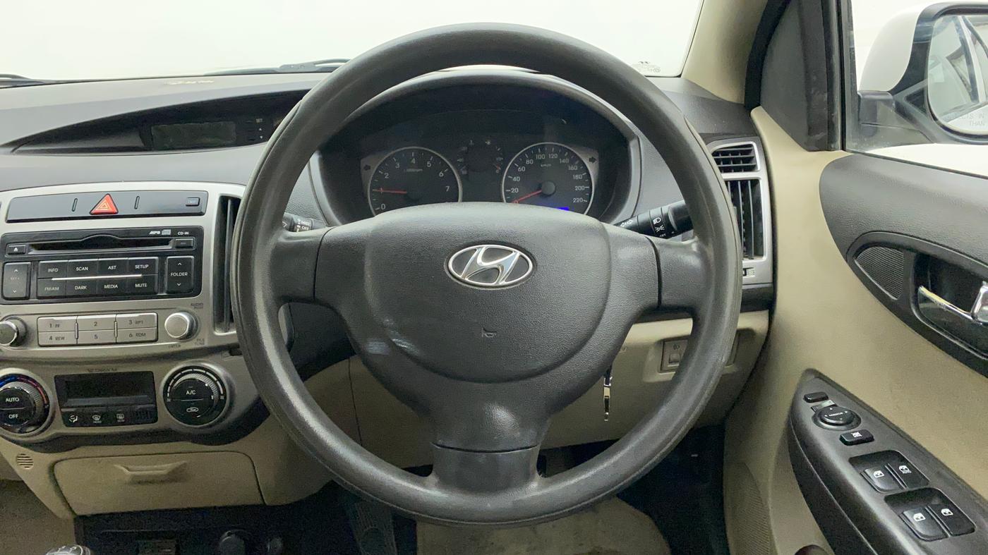 2012 Hyundai i20 MAGNA 1.2, Petrol, Manual, 88,071 km, Steering Wheel Close Up