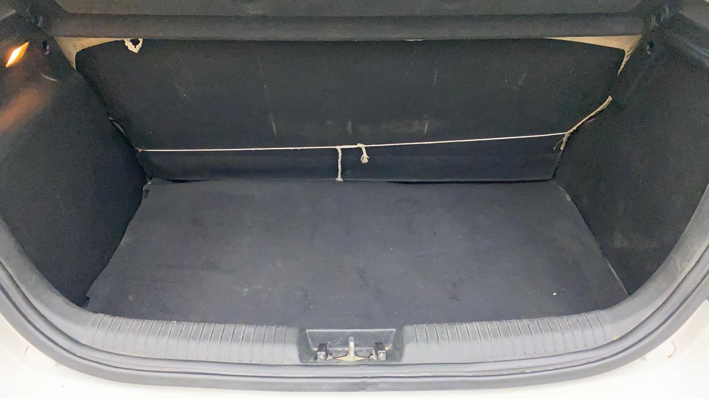 2012 Hyundai i20 MAGNA 1.2, Petrol, Manual, 88,071 km, Boot Inside