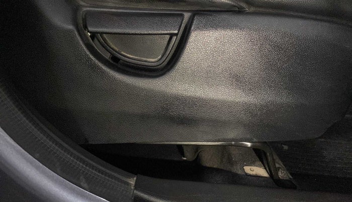 2019 Hyundai NEW SANTRO MAGNA, Petrol, Manual, 19,046 km, Driver Side Adjustment Panel