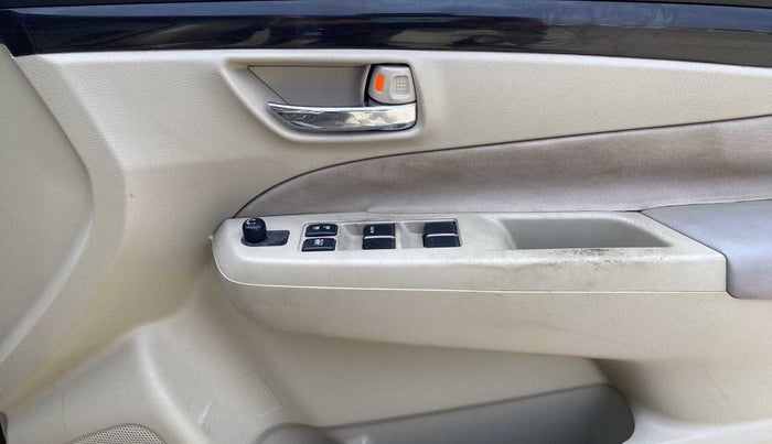 2015 Maruti Ciaz VXI, Petrol, Manual, 81,132 km, Driver Side Door Panels Control
