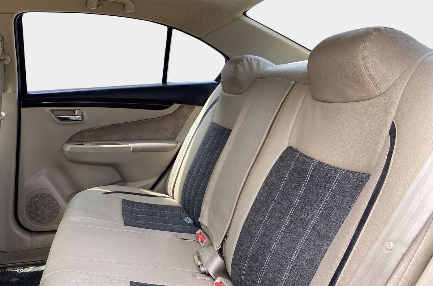 2015 Maruti Ciaz VXI, Petrol, Manual, 81,132 km, Right Side Rear Door Cabin
