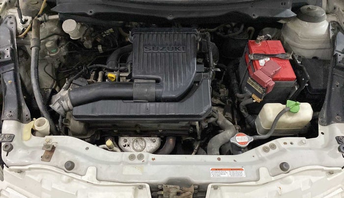 2012 Maruti Swift VXI, Petrol, Manual, 99,553 km, Open Bonet