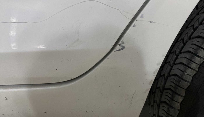 2012 Maruti Swift VXI, Petrol, Manual, 99,553 km, Left running board - Slightly dented