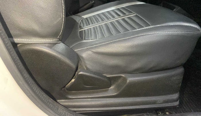 2017 Renault Kwid RXL 1.0, Petrol, Manual, 30,660 km, Driver Side Adjustment Panel