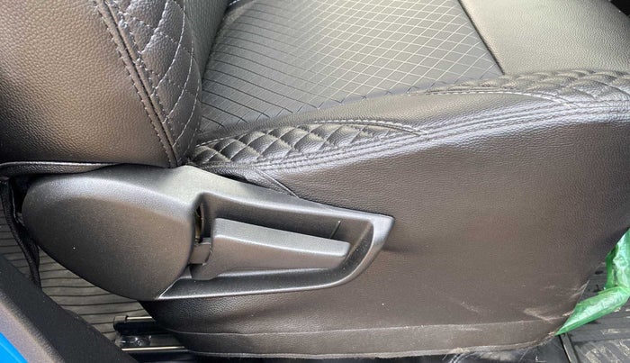 2022 Maruti S PRESSO VXI+, Petrol, Manual, 1,029 km, Driver Side Adjustment Panel