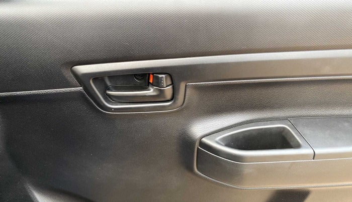 2022 Maruti S PRESSO VXI+, Petrol, Manual, 1,029 km, Driver Side Door Panels Control