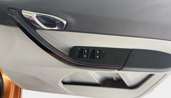 2017 Tata Tiago XZA PETROL, Petrol, Automatic, 41,258 km, Driver Side Door Panels Control