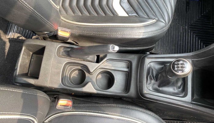2018 Maruti Vitara Brezza ZDI, Diesel, Manual, 94,565 km, Gear Lever