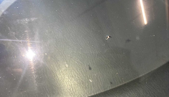 2012 Maruti Alto LXI, Petrol, Manual, 73,594 km, Front windshield - Minor spot on windshield