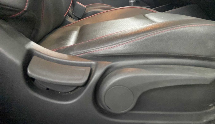 2021 Hyundai Verna SX (O) 1.0 TURBO DCT, Petrol, Automatic, 39,795 km, Driver Side Adjustment Panel