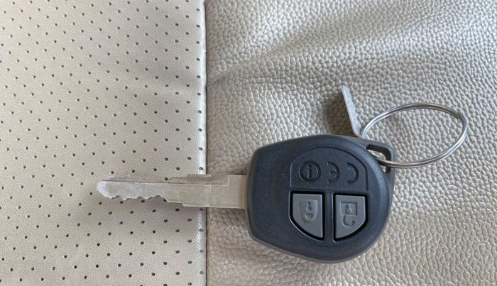 2019 Maruti Dzire VXI, Petrol, Manual, 16,034 km, Key Close Up