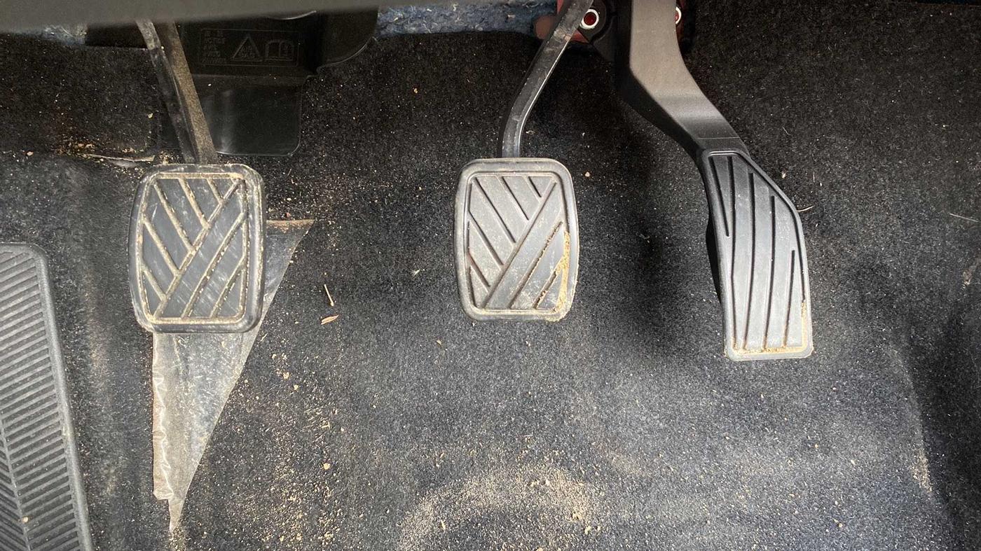 2023 Maruti BREZZA VXI SMART HYBRID, Petrol, Manual, 4,486 km, Pedals