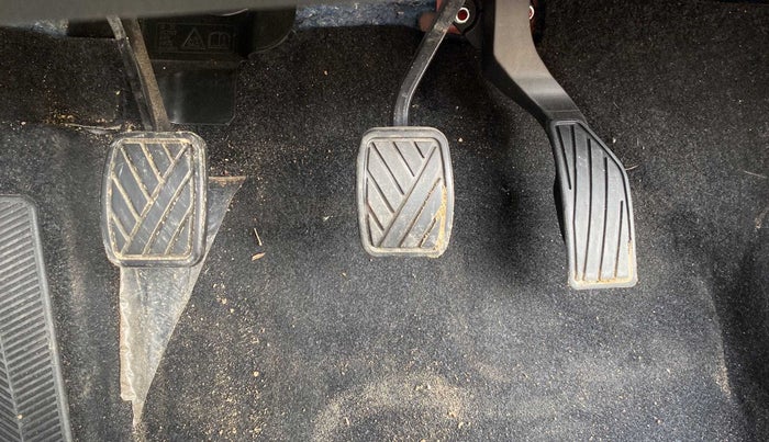 2023 Maruti BREZZA VXI SMART HYBRID, Petrol, Manual, 4,486 km, Pedals