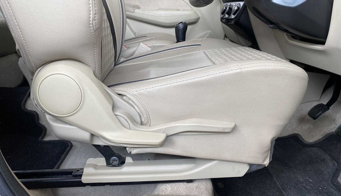 2022 Maruti Dzire VXI, Petrol, Manual, 17,639 km, Driver Side Adjustment Panel