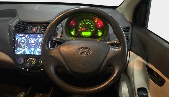 2018 Hyundai Eon ERA +, Petrol, Manual, 1,10,341 km, Steering Wheel Close Up