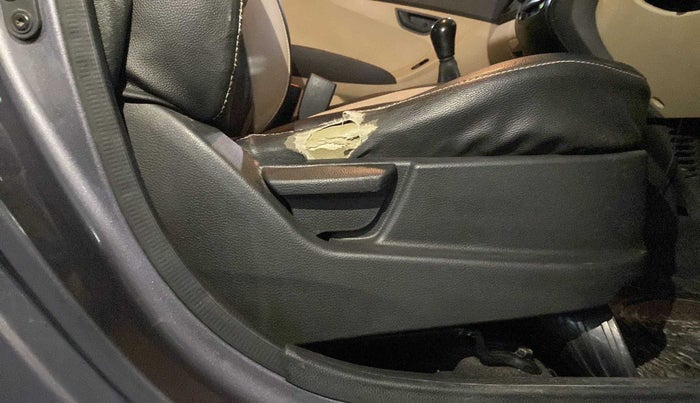 2018 Hyundai Eon ERA +, Petrol, Manual, 1,10,341 km, Driver Side Adjustment Panel