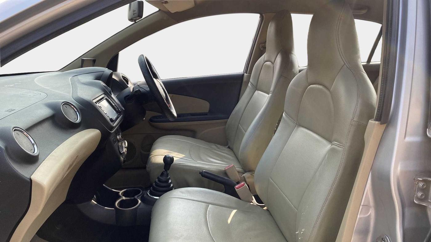2015 Honda Amaze 1.2L I-VTEC VX (O), Petrol, Manual, 45,190 km, Right Side Front Door Cabin