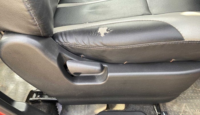 2013 Maruti Wagon R Stingray VXI, Petrol, Manual, 66,341 km, Driver Side Adjustment Panel