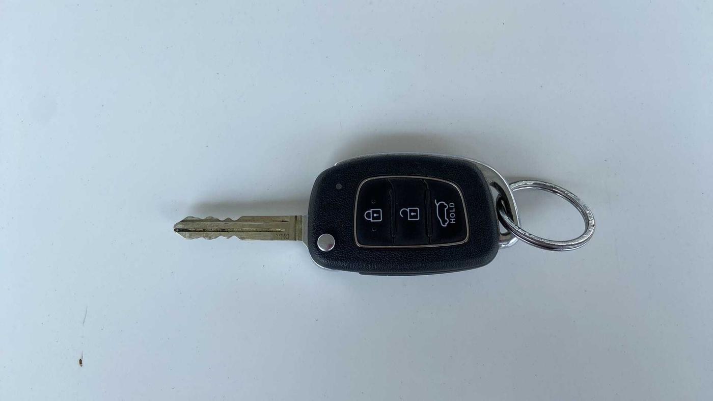 2022 Hyundai VENUE SX 1.0 TURBO, Petrol, Manual, 51,624 km, Key Close Up