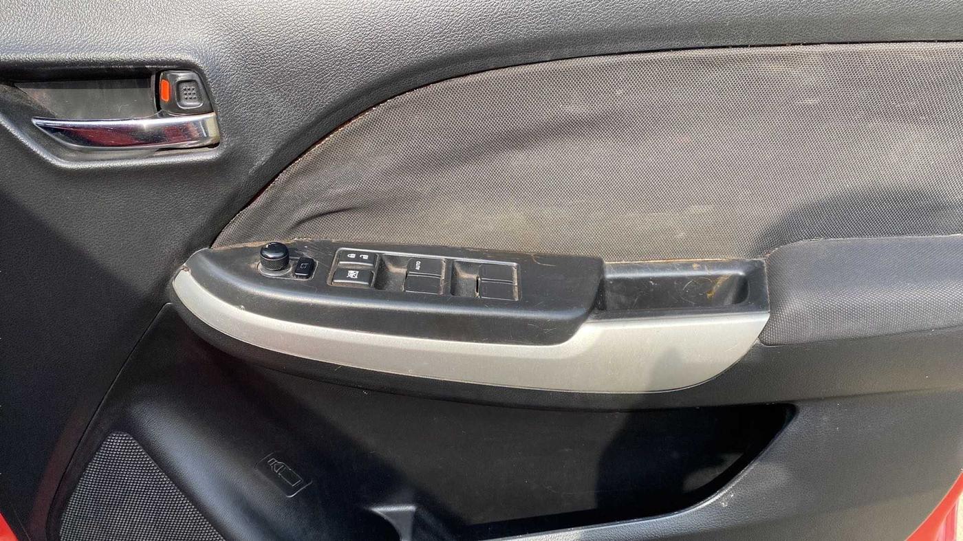 2016 Maruti Baleno DELTA DIESEL 1.3, Diesel, Manual, 58,636 km, Driver Side Door Panels Control