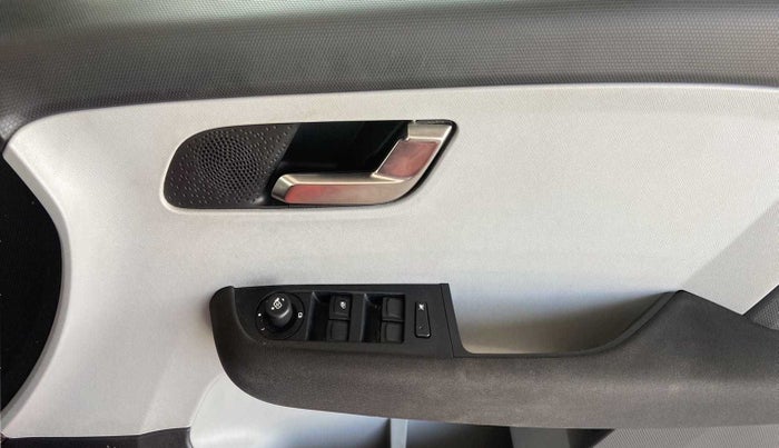 2021 Tata ALTROZ XZ PETROL, Petrol, Manual, 24,176 km, Driver Side Door Panels Control