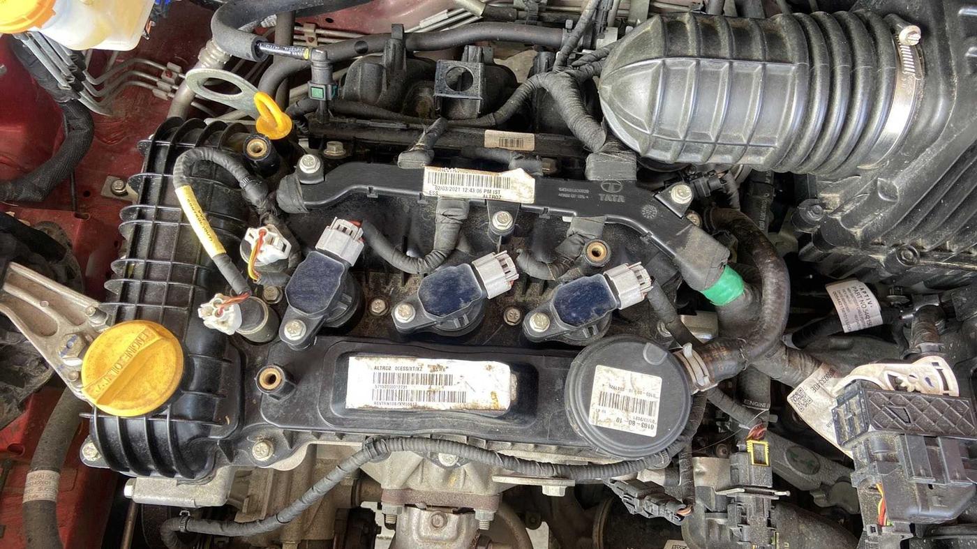 2021 Tata ALTROZ XZ PETROL, Petrol, Manual, 24,176 km, Open Bonet