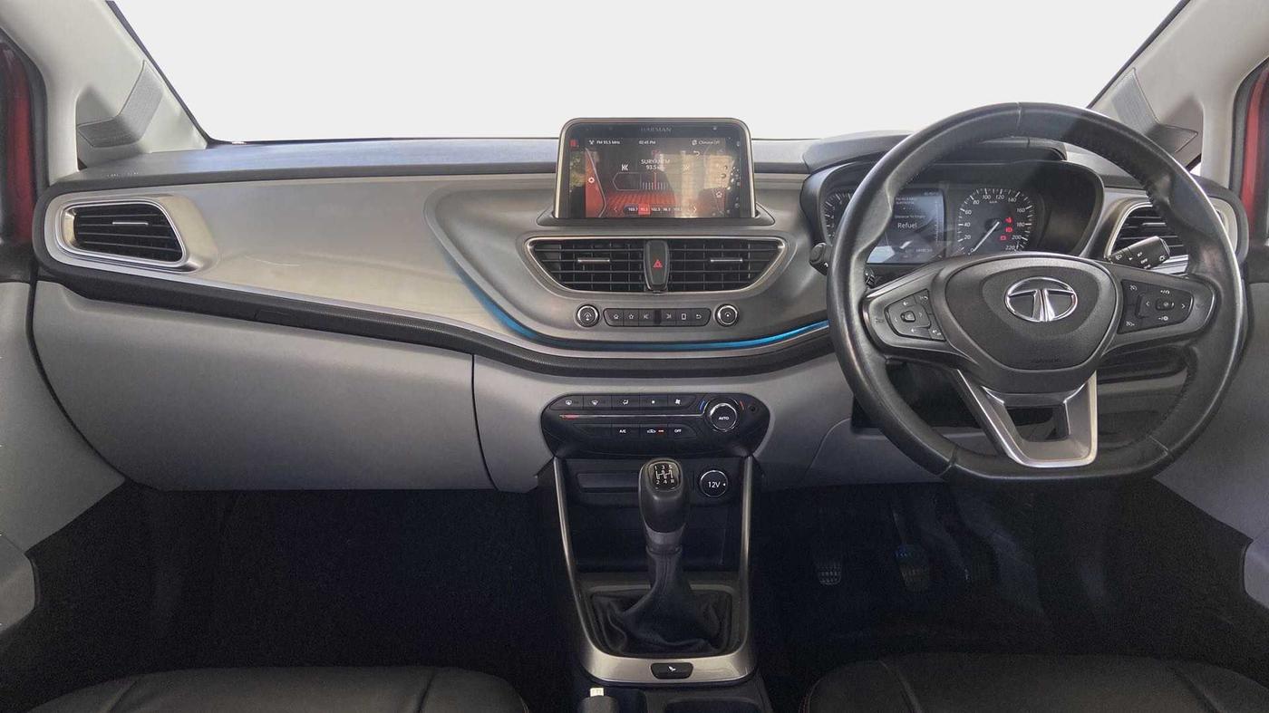 2021 Tata ALTROZ XZ PETROL, Petrol, Manual, 24,176 km, Dashboard