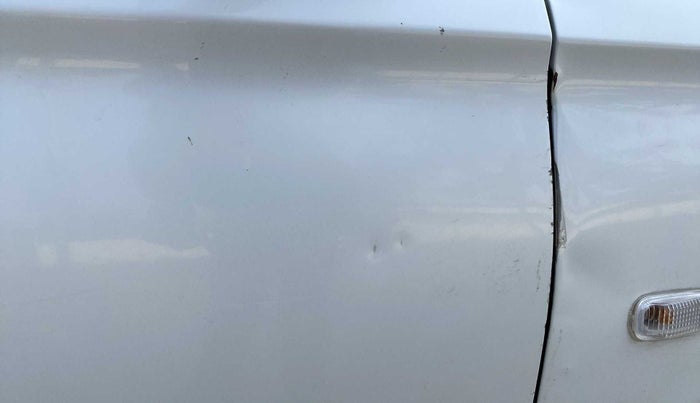 2019 Honda Amaze 1.2L I-VTEC E, Petrol, Manual, 14,785 km, Driver-side door - Minor scratches