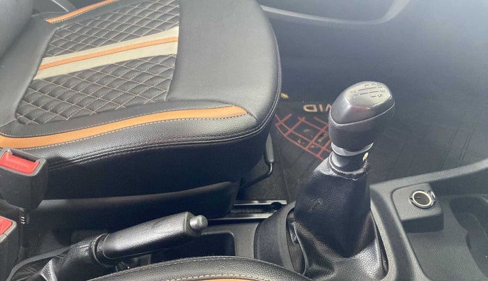 2018 Renault Kwid RXT 1.0 (O), Petrol, Manual, 54,323 km, Gear Lever