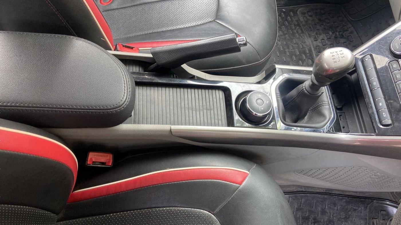 2019 Tata NEXON XZ PLUS PETROL DUAL TONE, Petrol, Manual, 38,585 km, Gear Lever