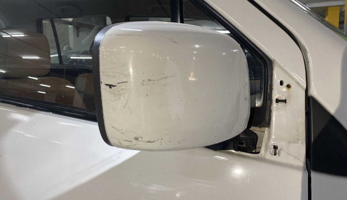 2017 Maruti Wagon R 1.0 VXI, CNG, Manual, 75,331 km, Right rear-view mirror - Cover has minor damage